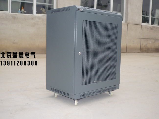 XC-3網(wǎng)絡(luò)機柜。5.jpg